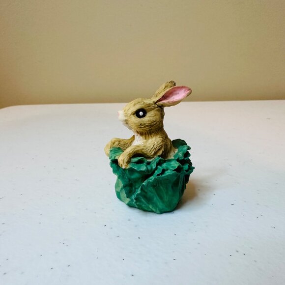 Small Bunny Figurine Easter decoration spring decor springtime tiered tray - Picture 7 of 9